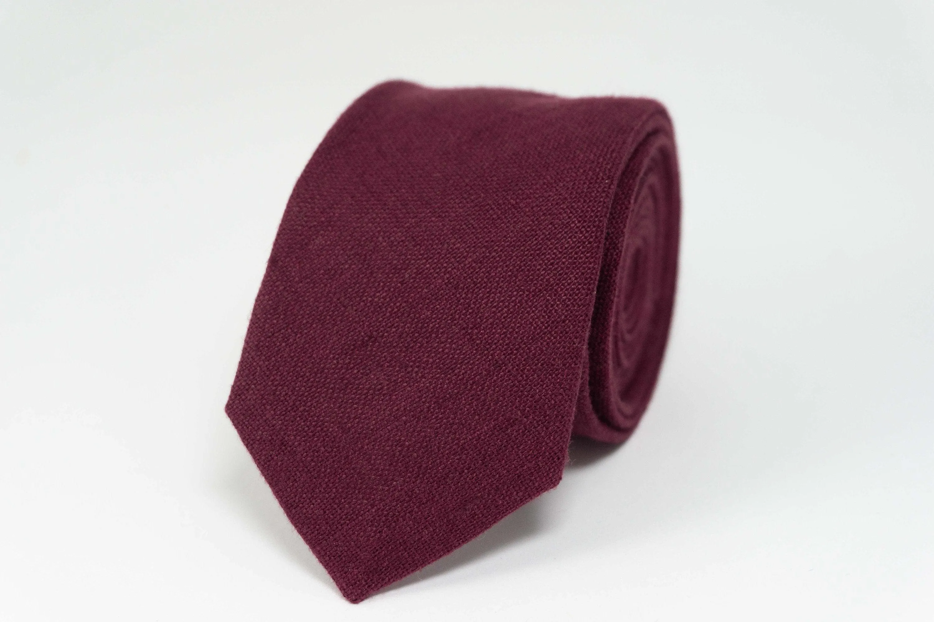 Plum Necktie | Timeless Elegance for Wedding Events